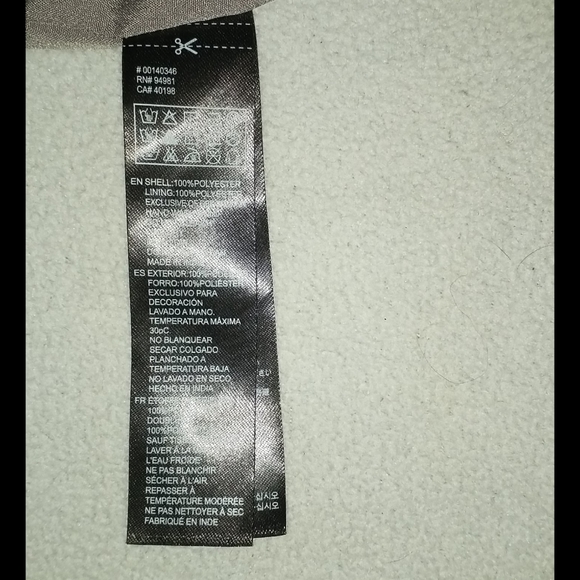 Women casual shorts - Picture 6 of 6